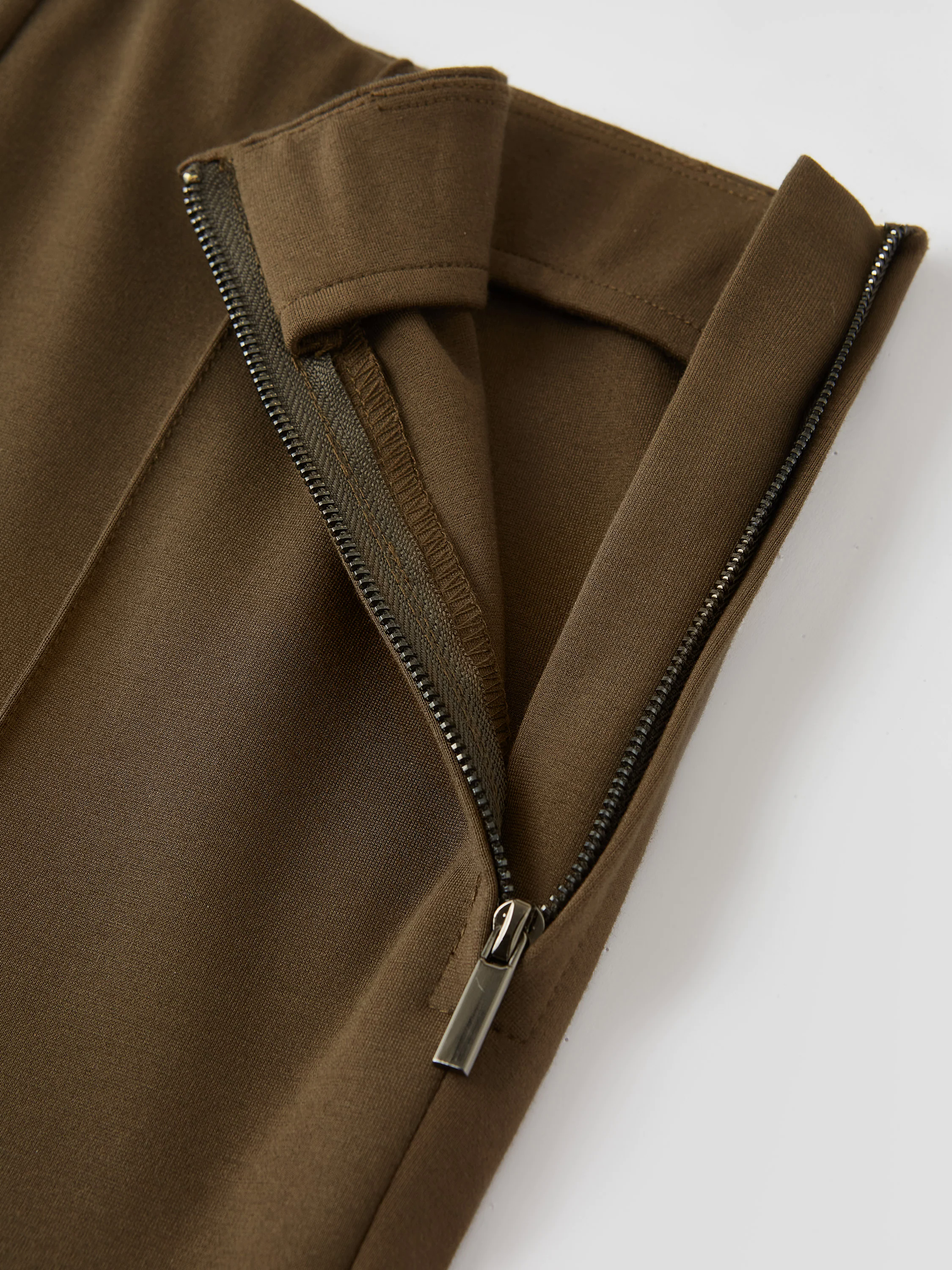 High Rise Pull-on Ankled Skinny Pant