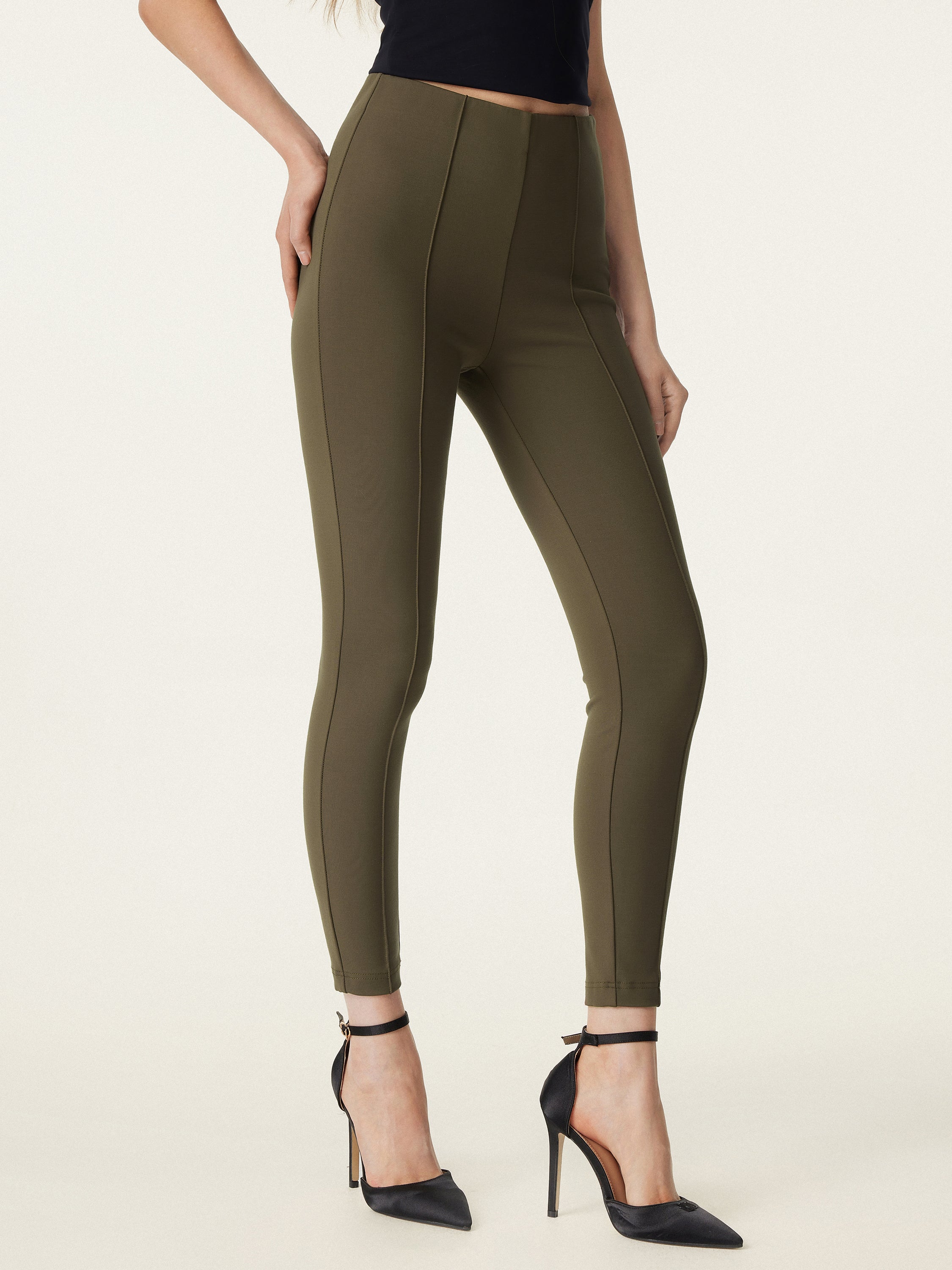 High Rise Pull-on Ankled Skinny Pant