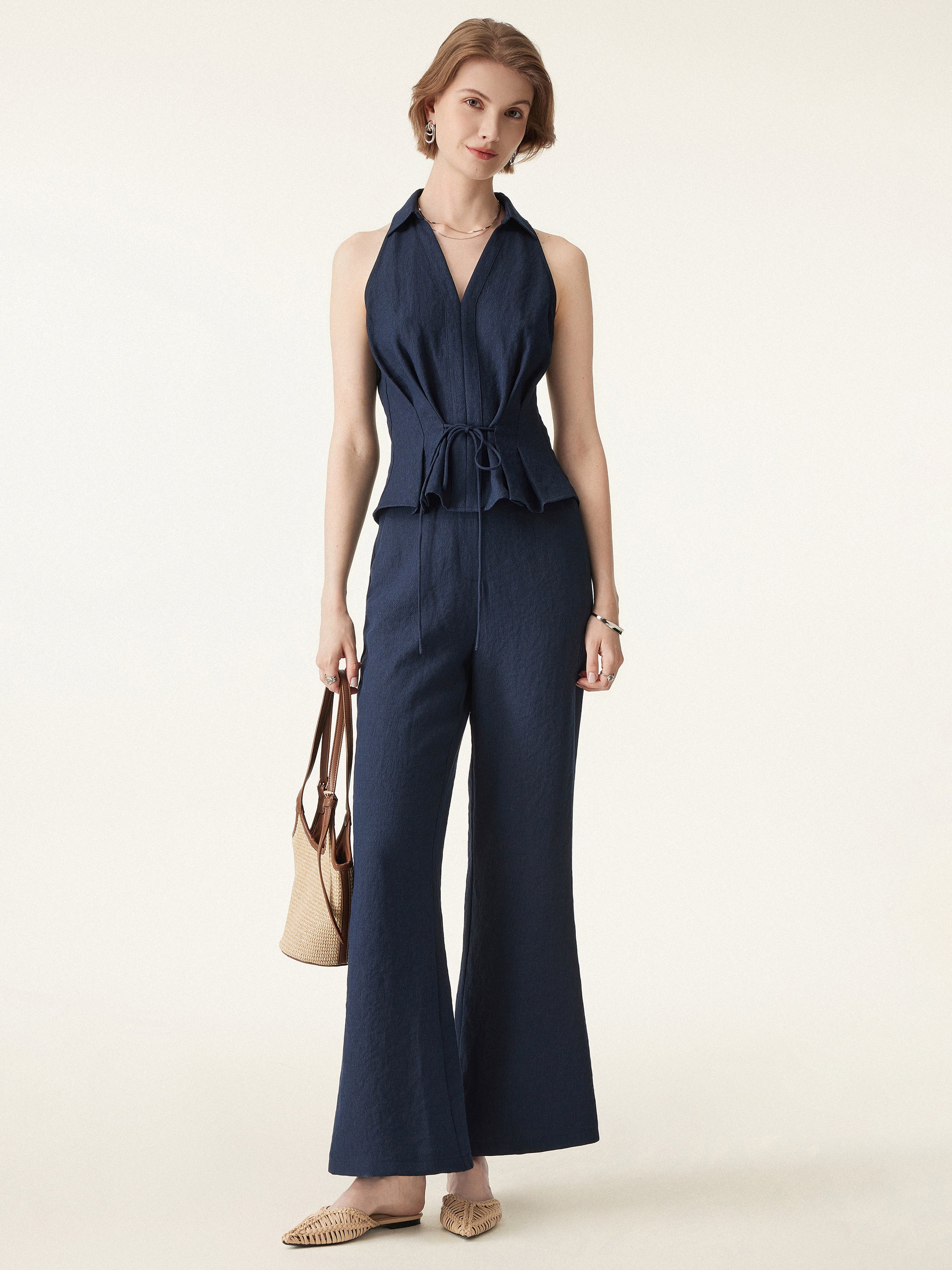2Pcs Set Collared V-neck Sleeveless Top & Mid Rise Flared Pant with Pockets 2Pcs Set Collared V-neck Sleeveless Top & Mid Rise Flared Pant with Pockets