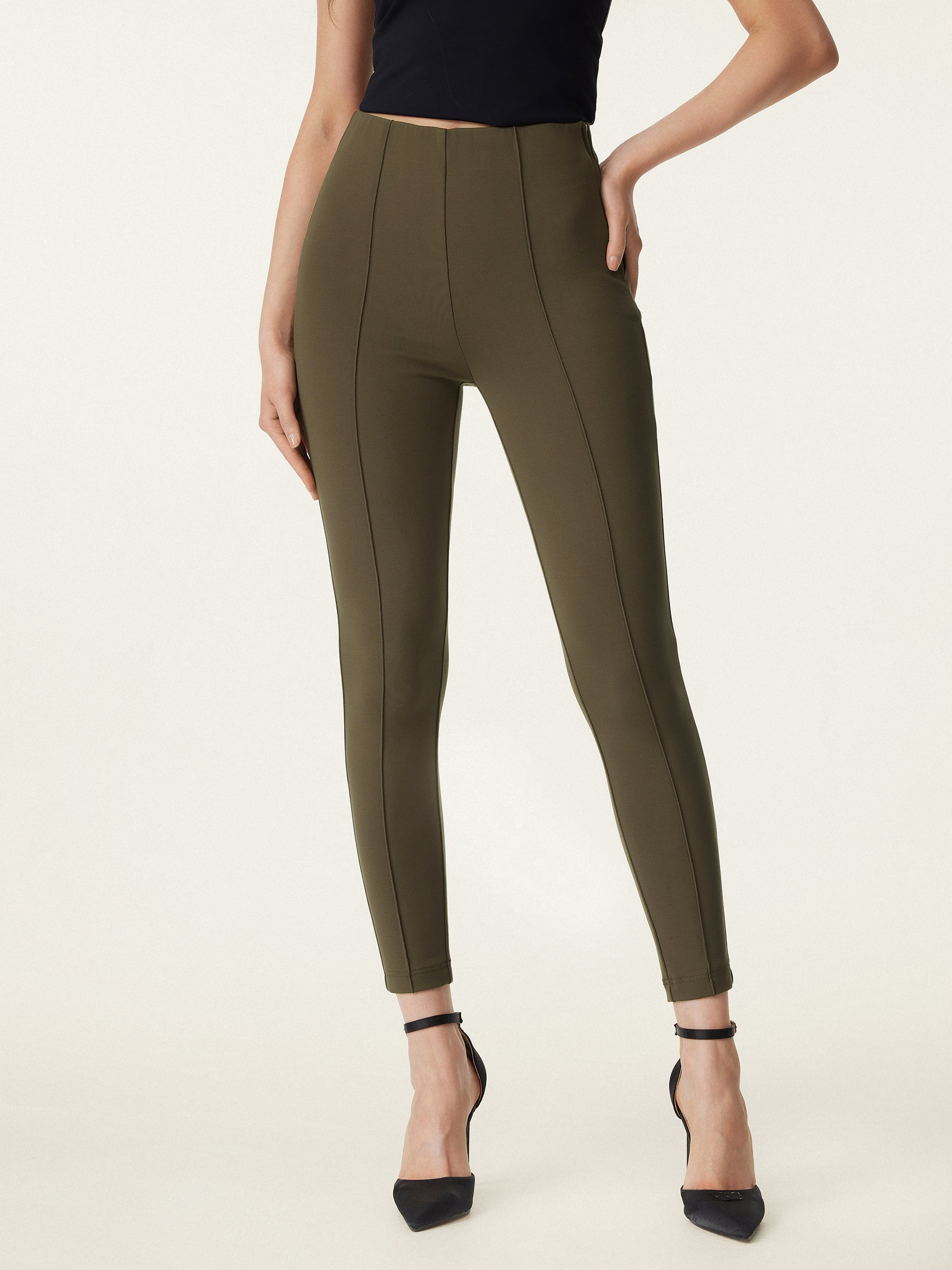 High Rise Pull-on Ankled Skinny Pant